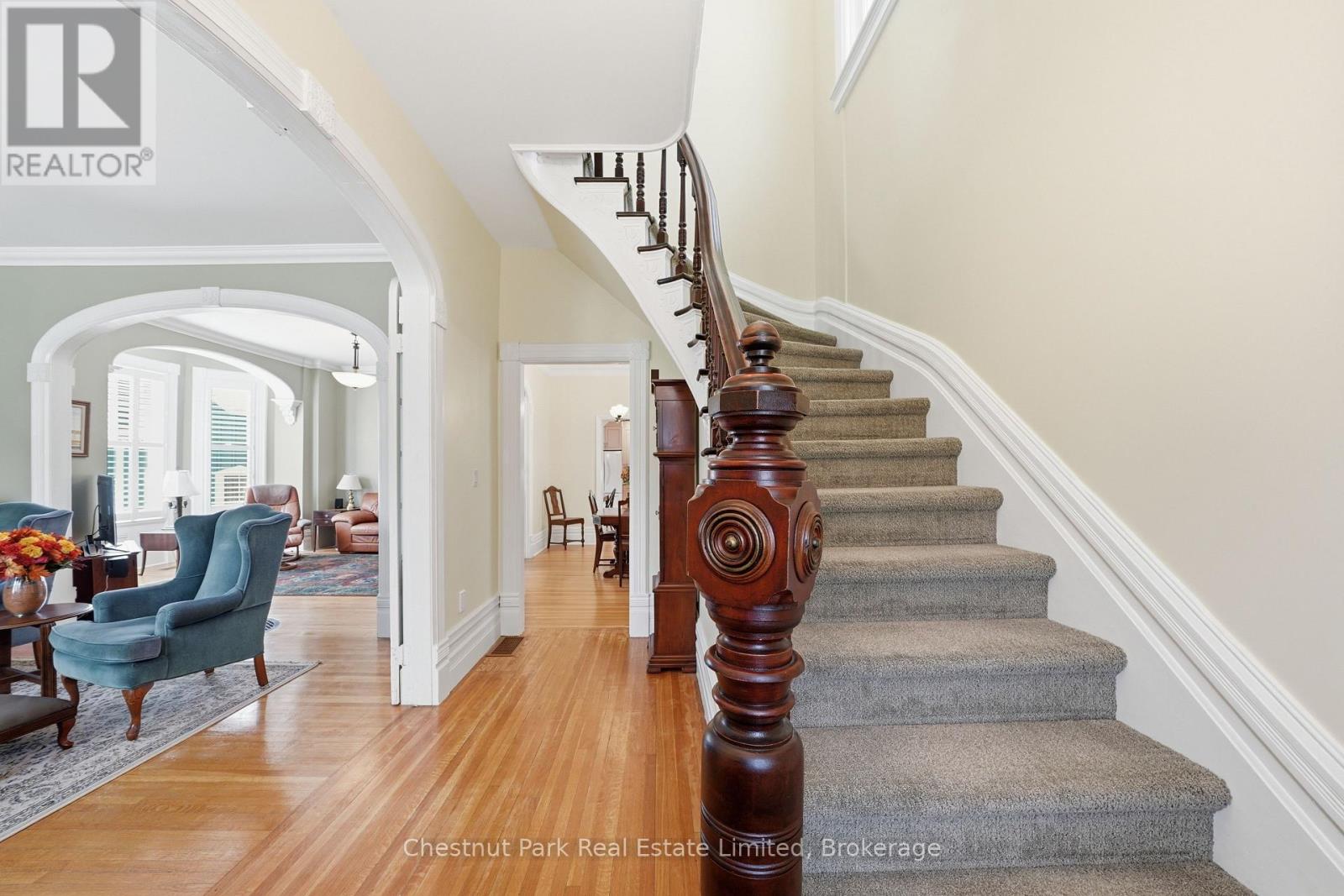 20 Ferguson Street Property Photo 3