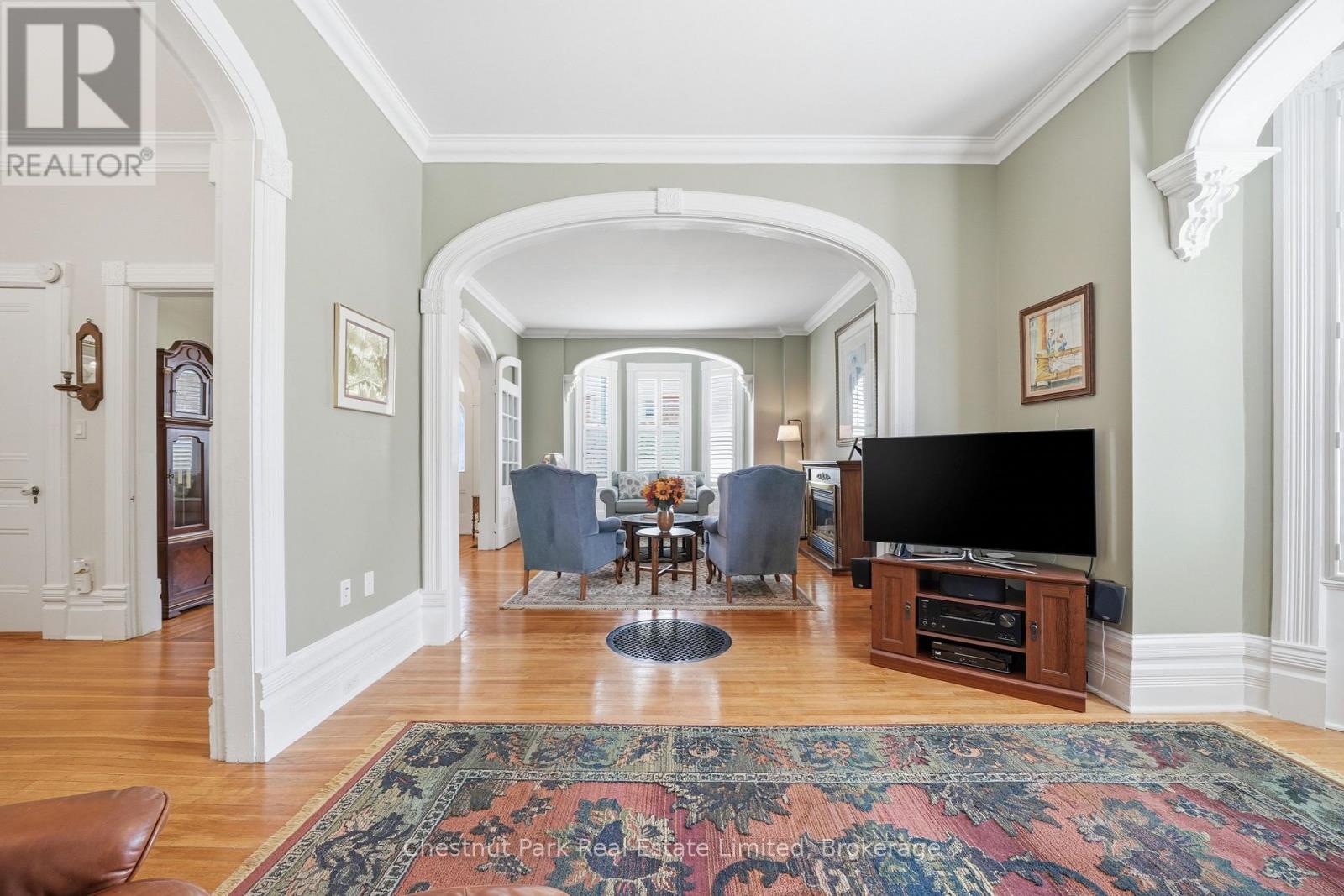 20 Ferguson Street Property Photo 7