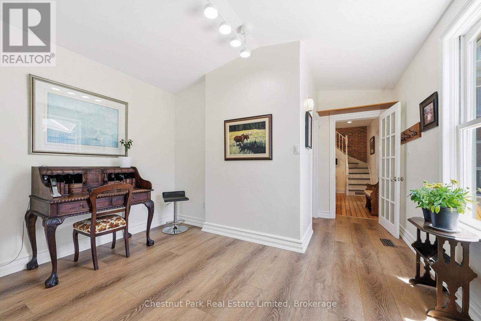 20 Ferguson Street Property Photo 15