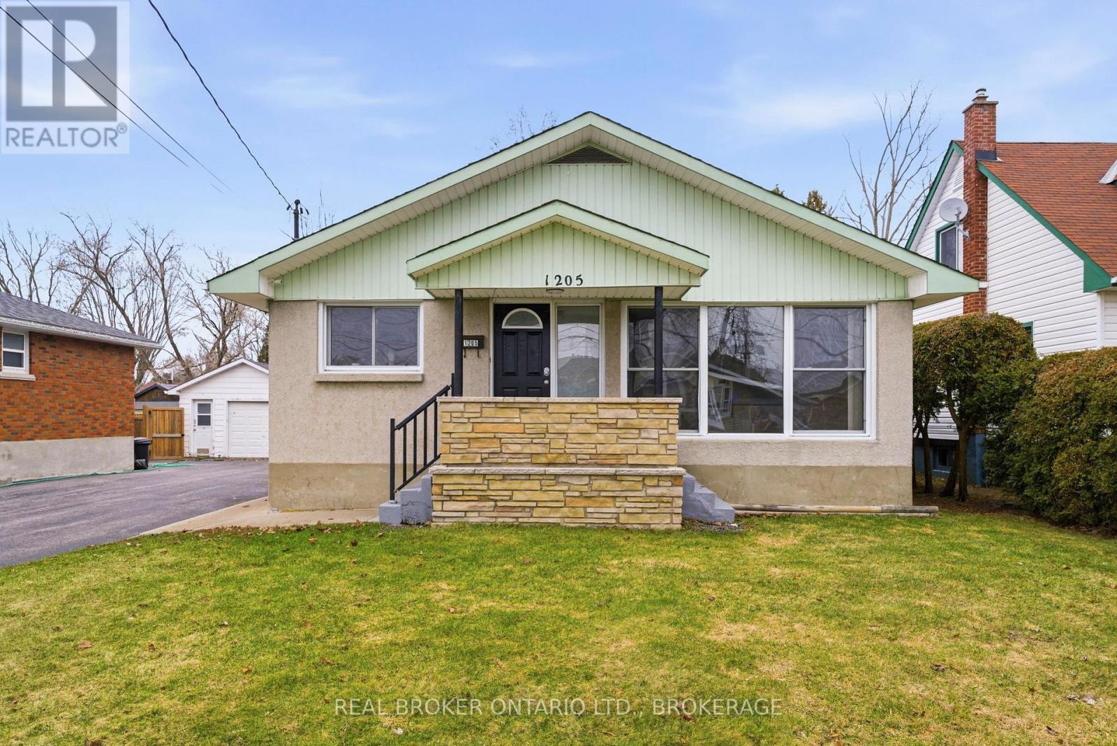 1205 OSBORNE AVENUE