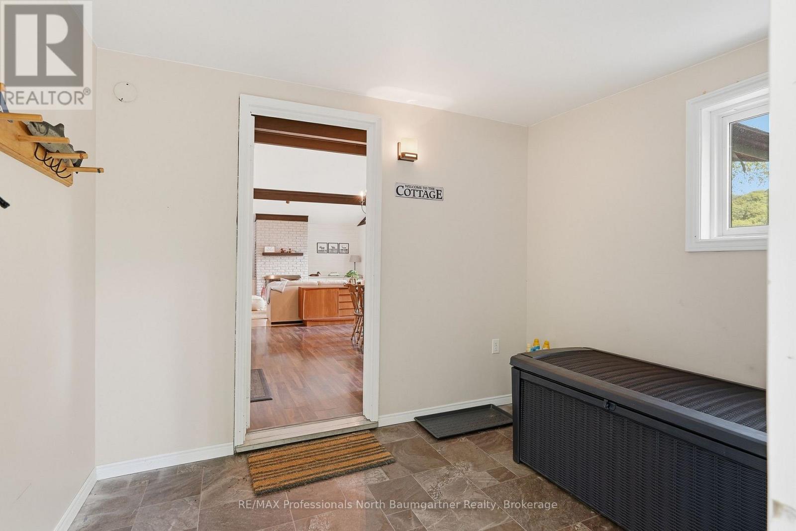 1021 Colonization Trail Property Photo 4