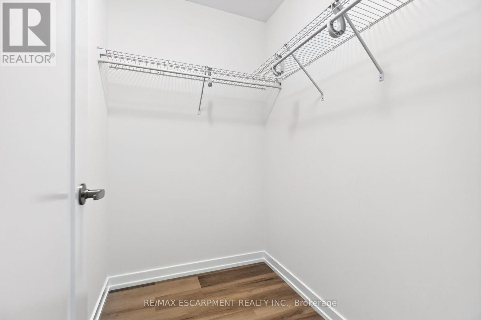 88 Valley Trail Place Property Photo 34