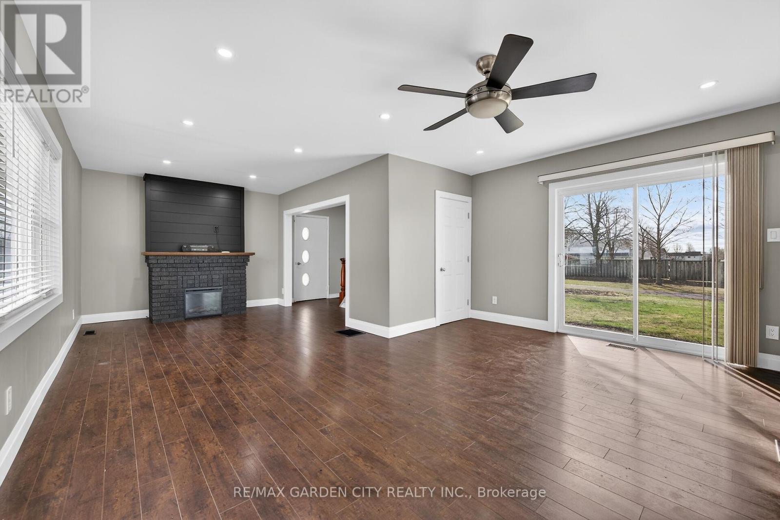 407 Bell Street Property Photo 5