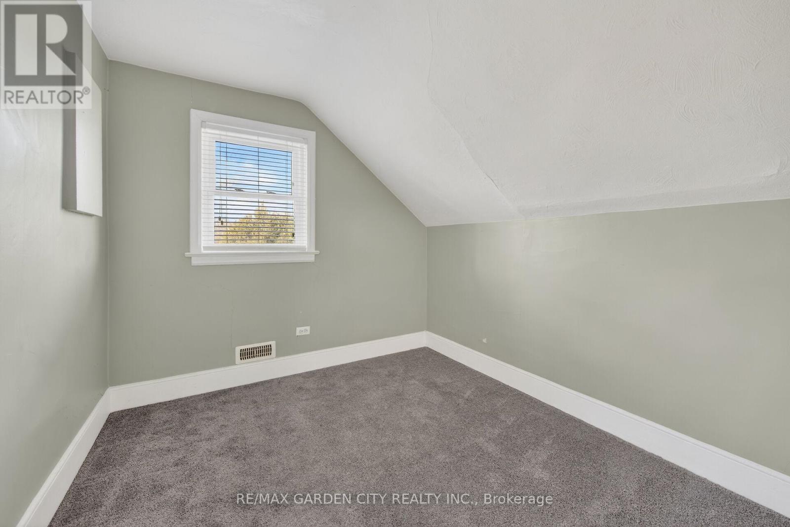 407 Bell Street Property Photo 20