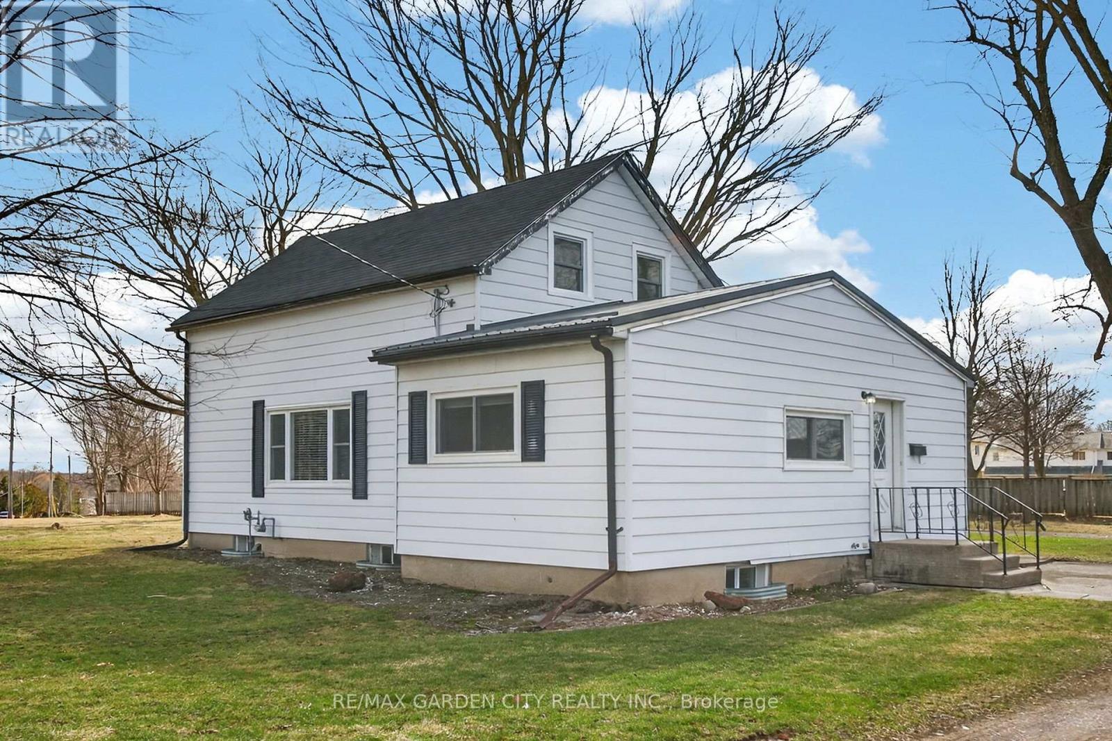 407 Bell Street Property Photo 23