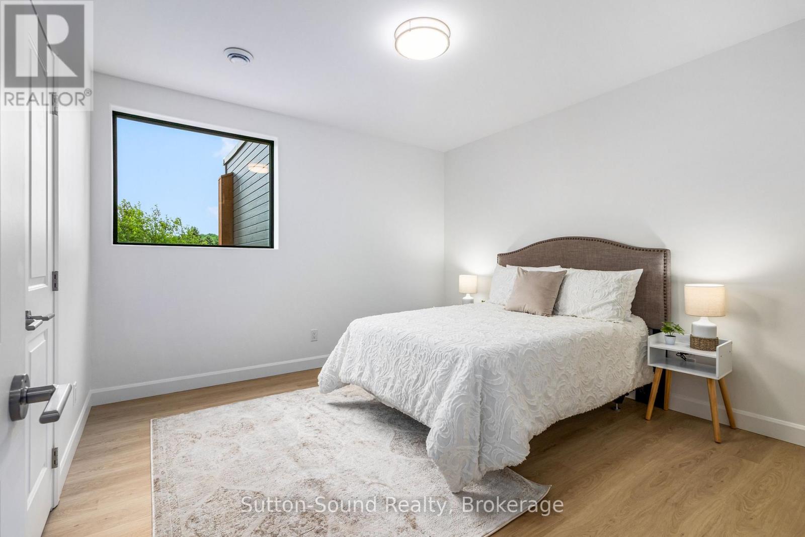 535 #203 Isaac Street Property Photo 11