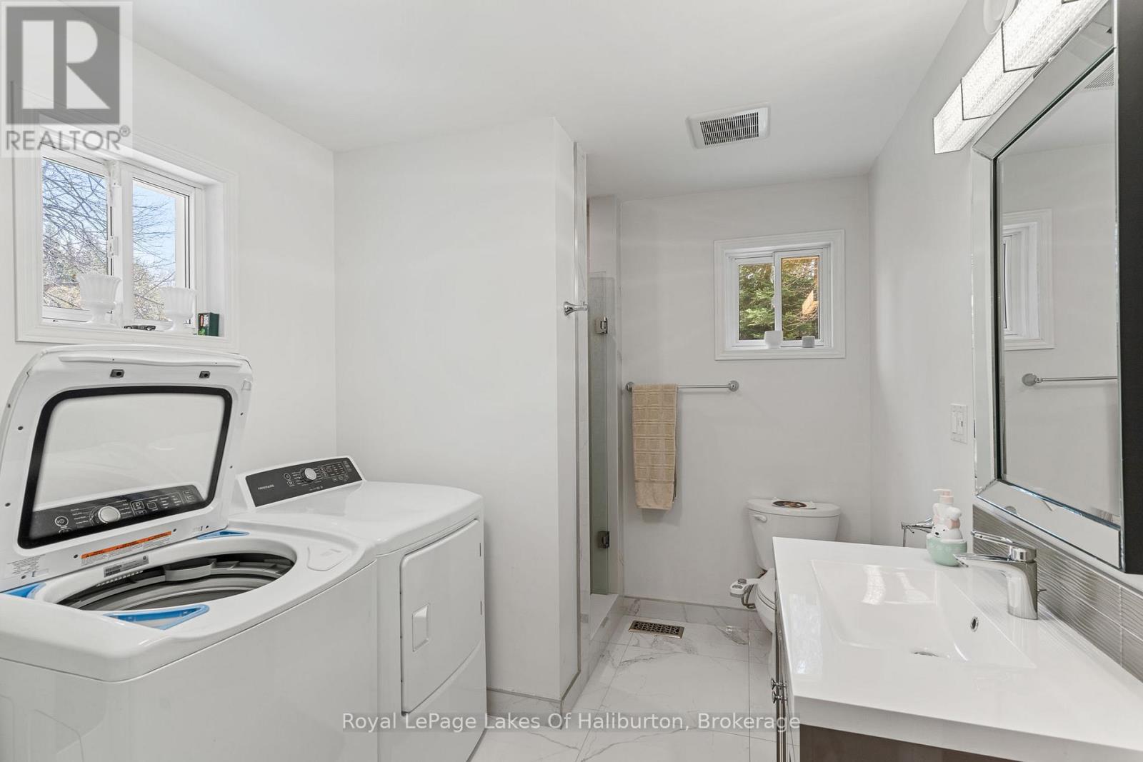 1033 Bayberry Lane Property Photo 19