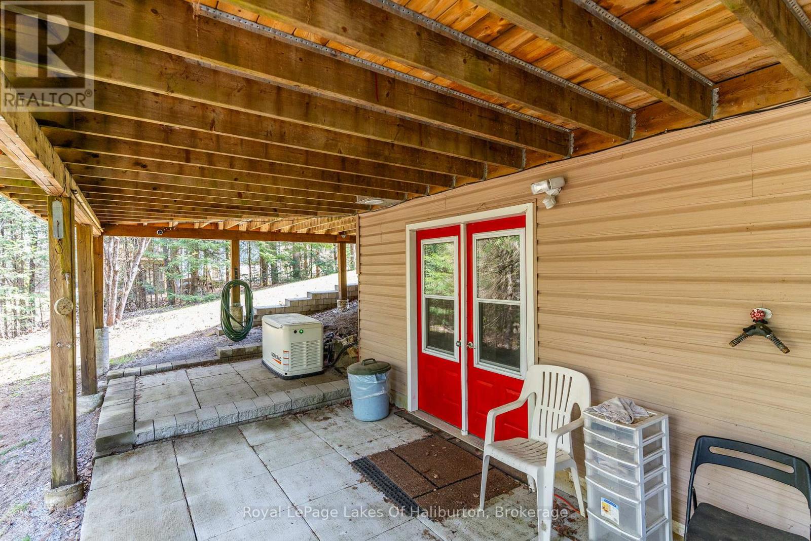 1033 Bayberry Lane Property Photo 34