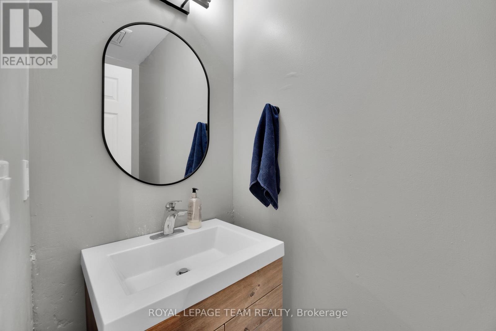 282 Dalehurst Drive Property Photo 4