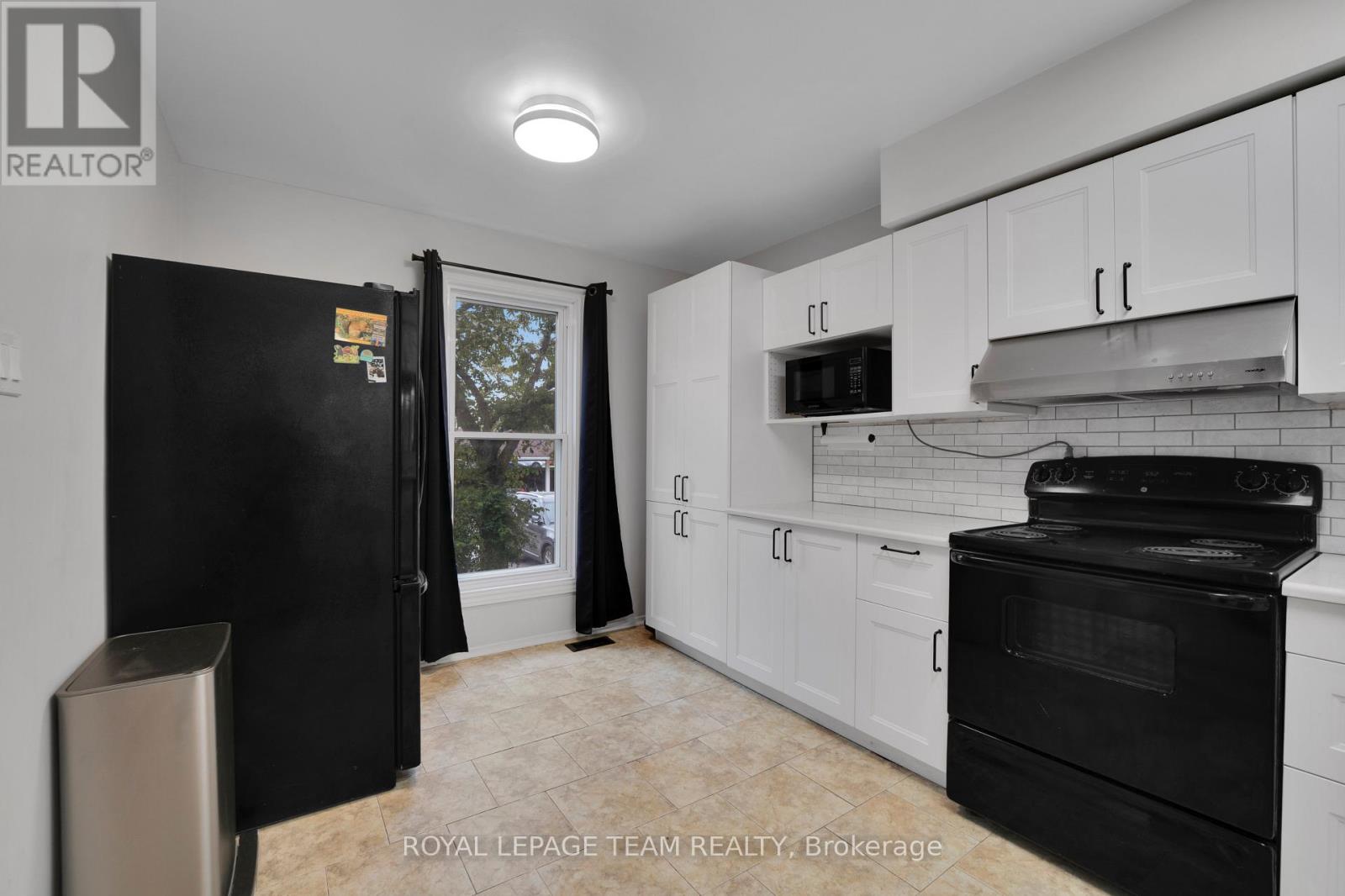282 Dalehurst Drive Property Photo 6