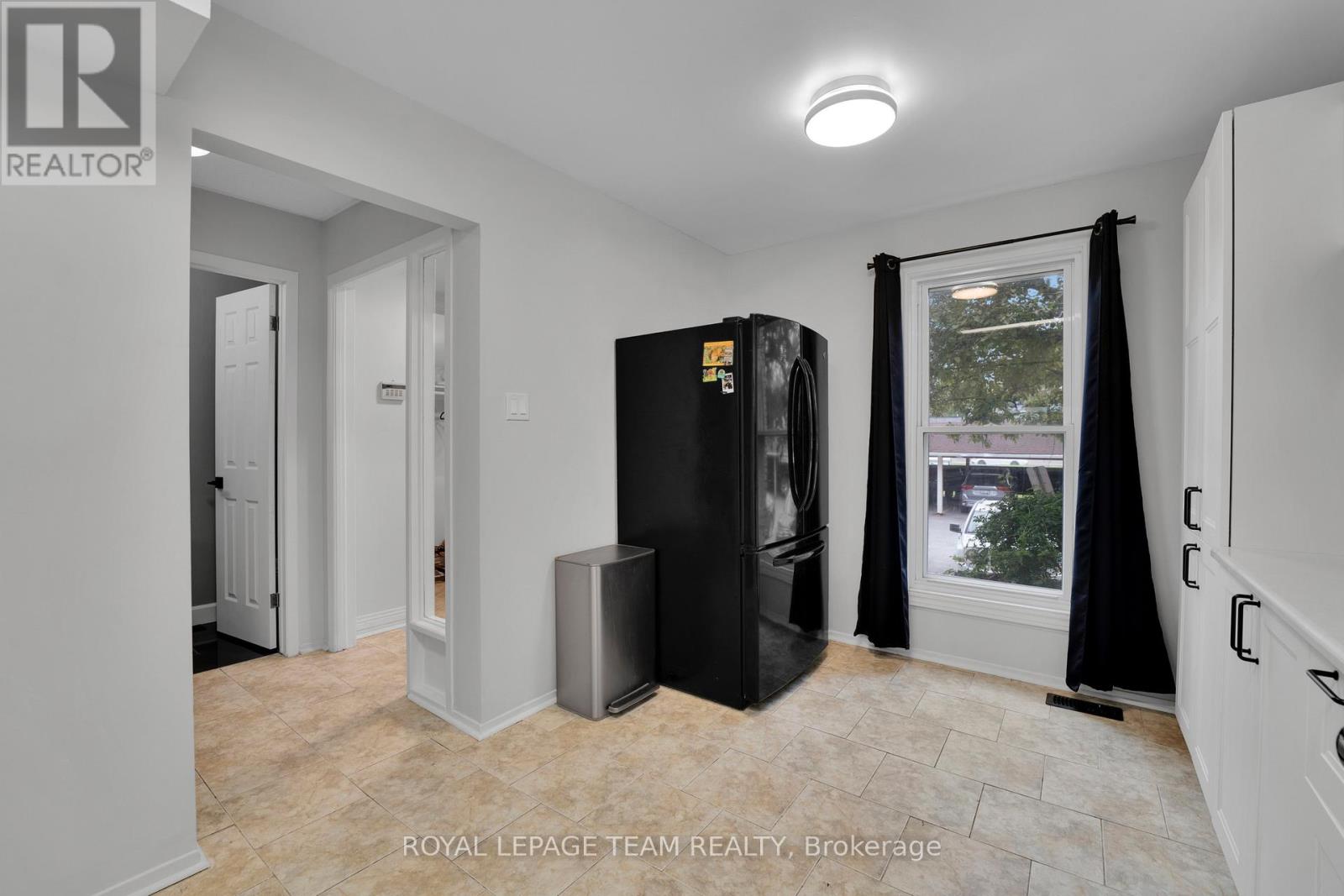 282 Dalehurst Drive Property Photo 7