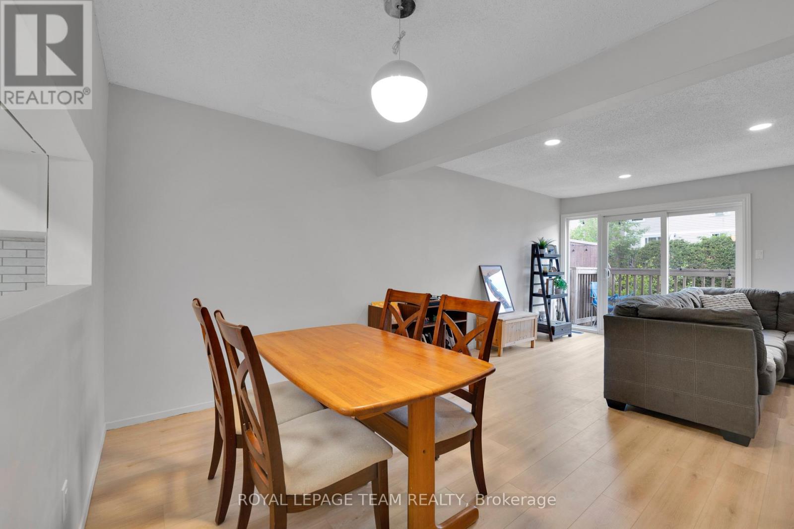 282 Dalehurst Drive Property Photo 9