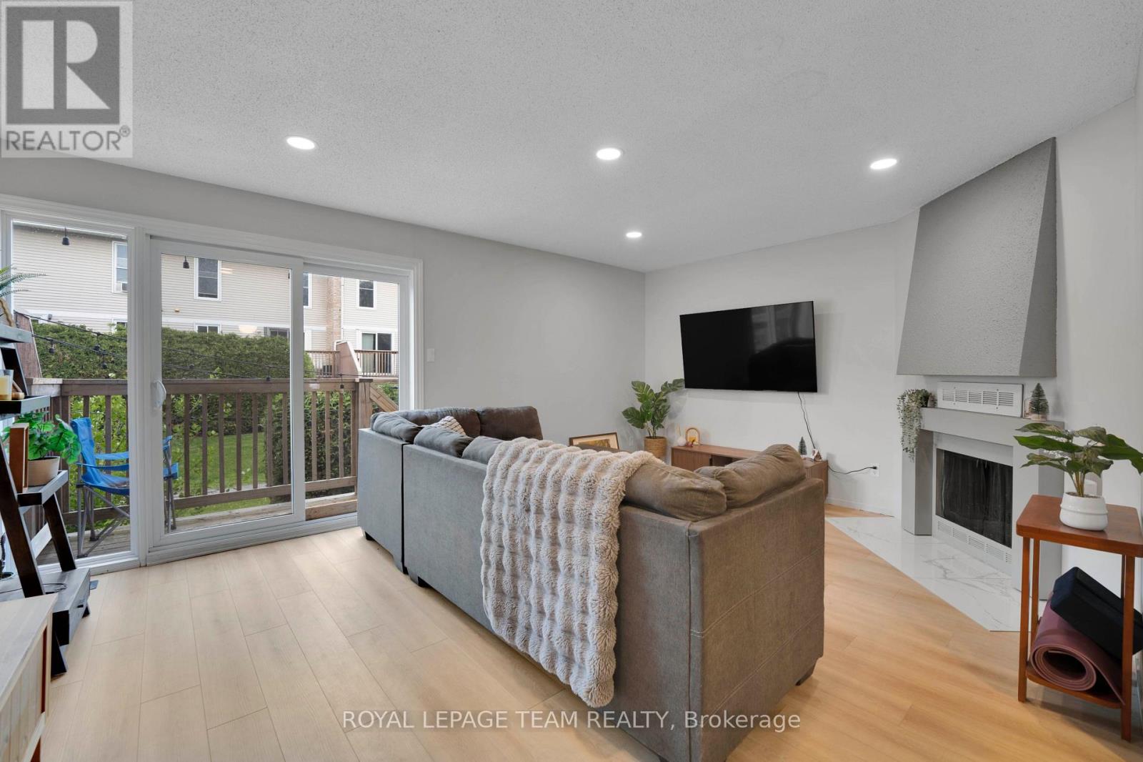 282 Dalehurst Drive Property Photo 12