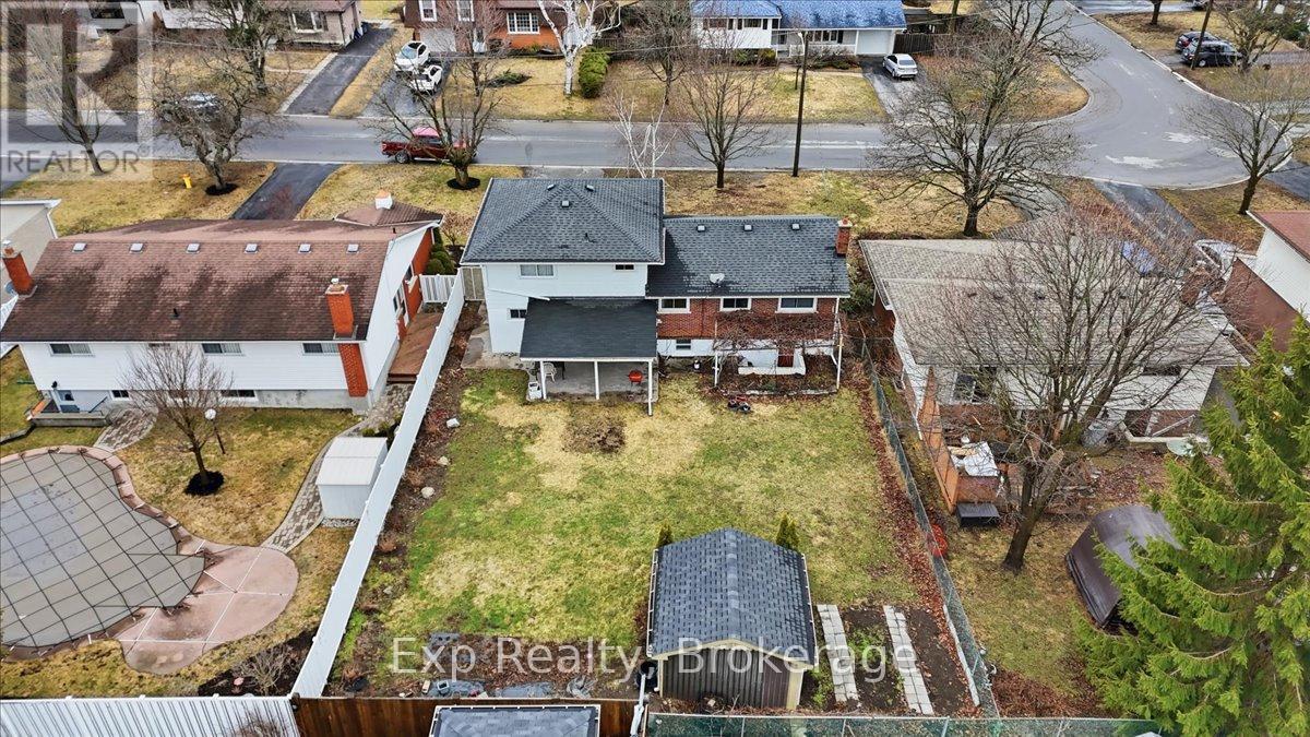 15 Thorncliffe Drive Property Photo 3