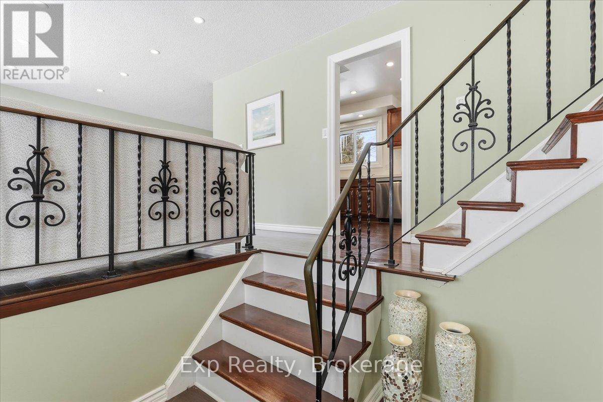 15 Thorncliffe Drive Property Photo 5