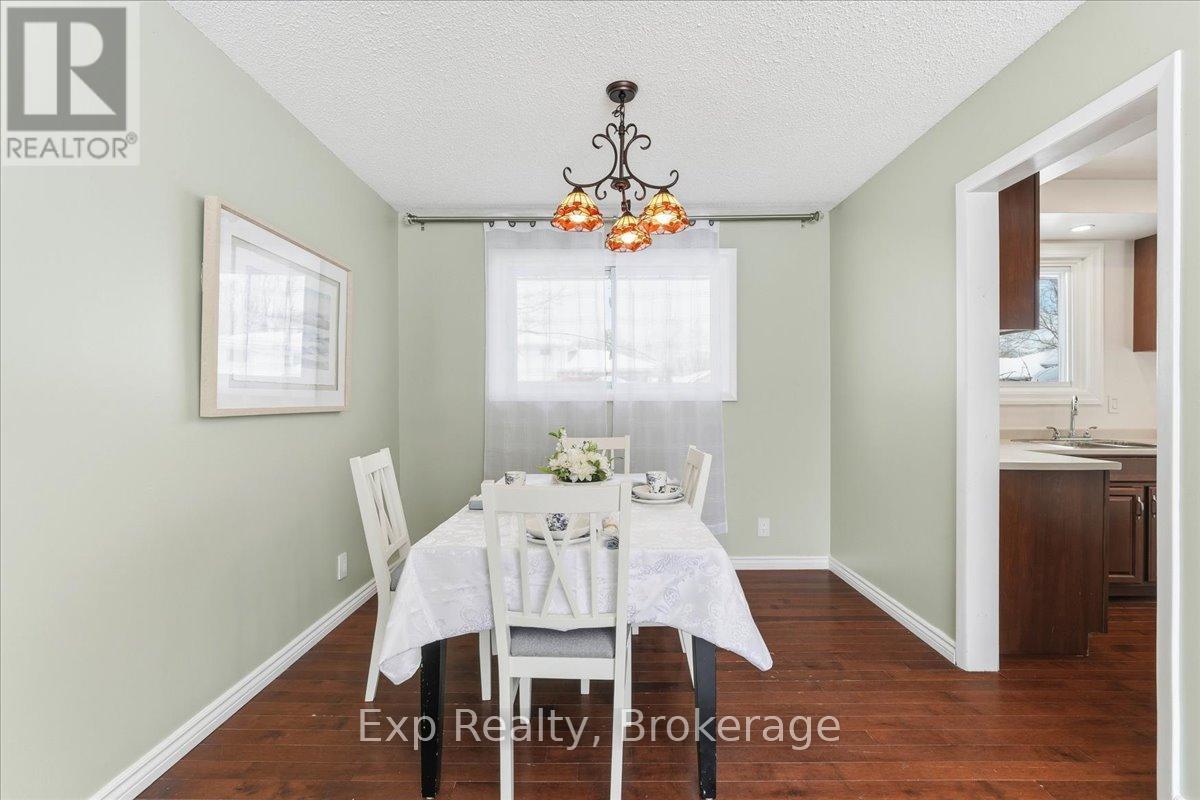 15 Thorncliffe Drive Property Photo 10