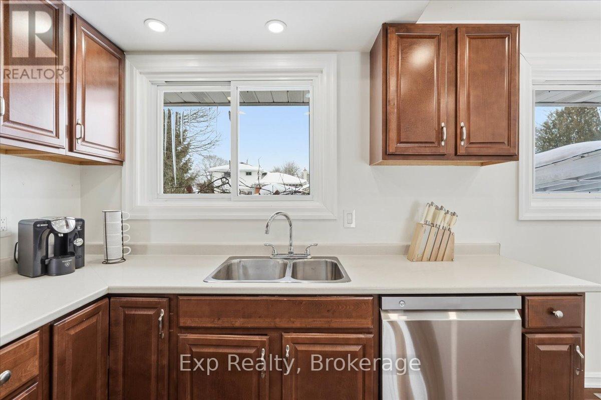 15 Thorncliffe Drive Property Photo 15