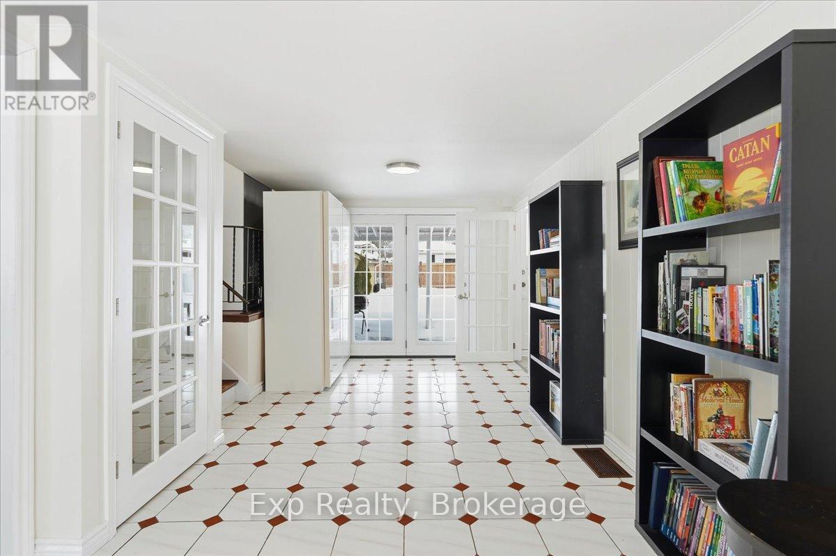 15 Thorncliffe Drive Property Photo 17