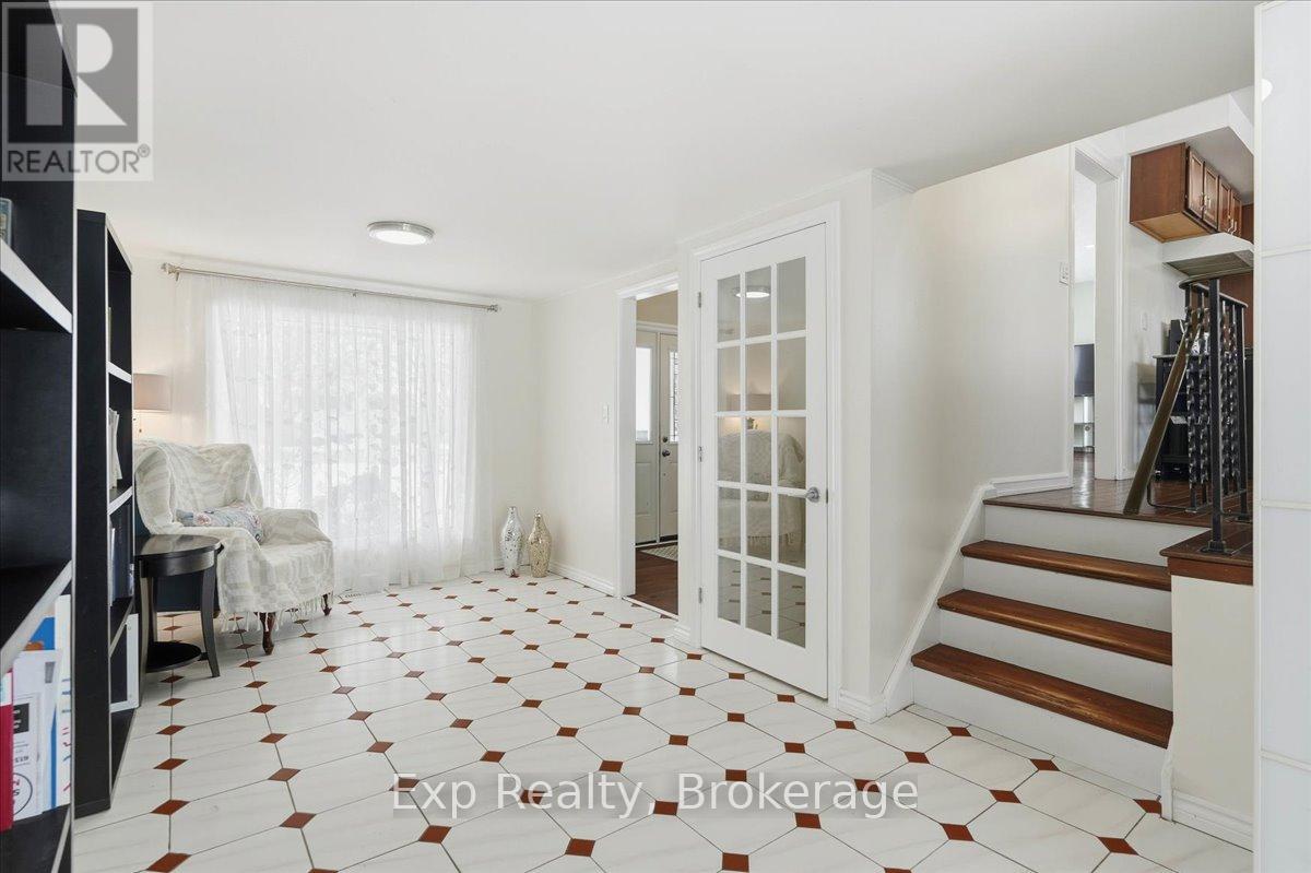 15 Thorncliffe Drive Property Photo 18