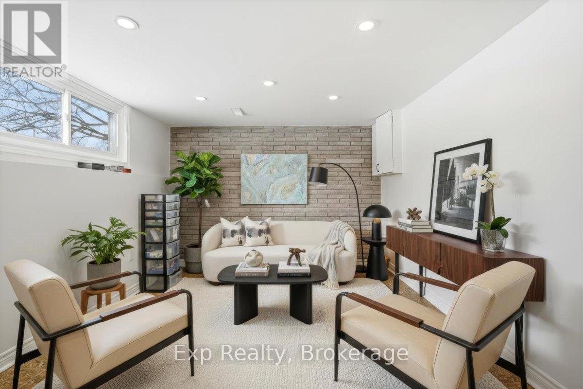 15 Thorncliffe Drive Property Photo 34