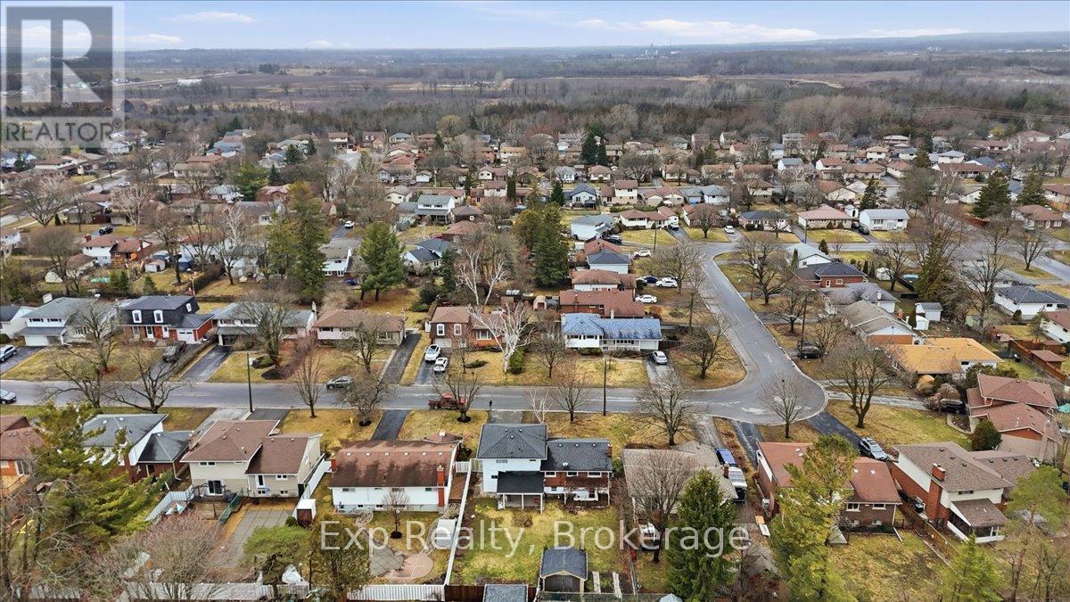 15 Thorncliffe Drive Property Photo 41