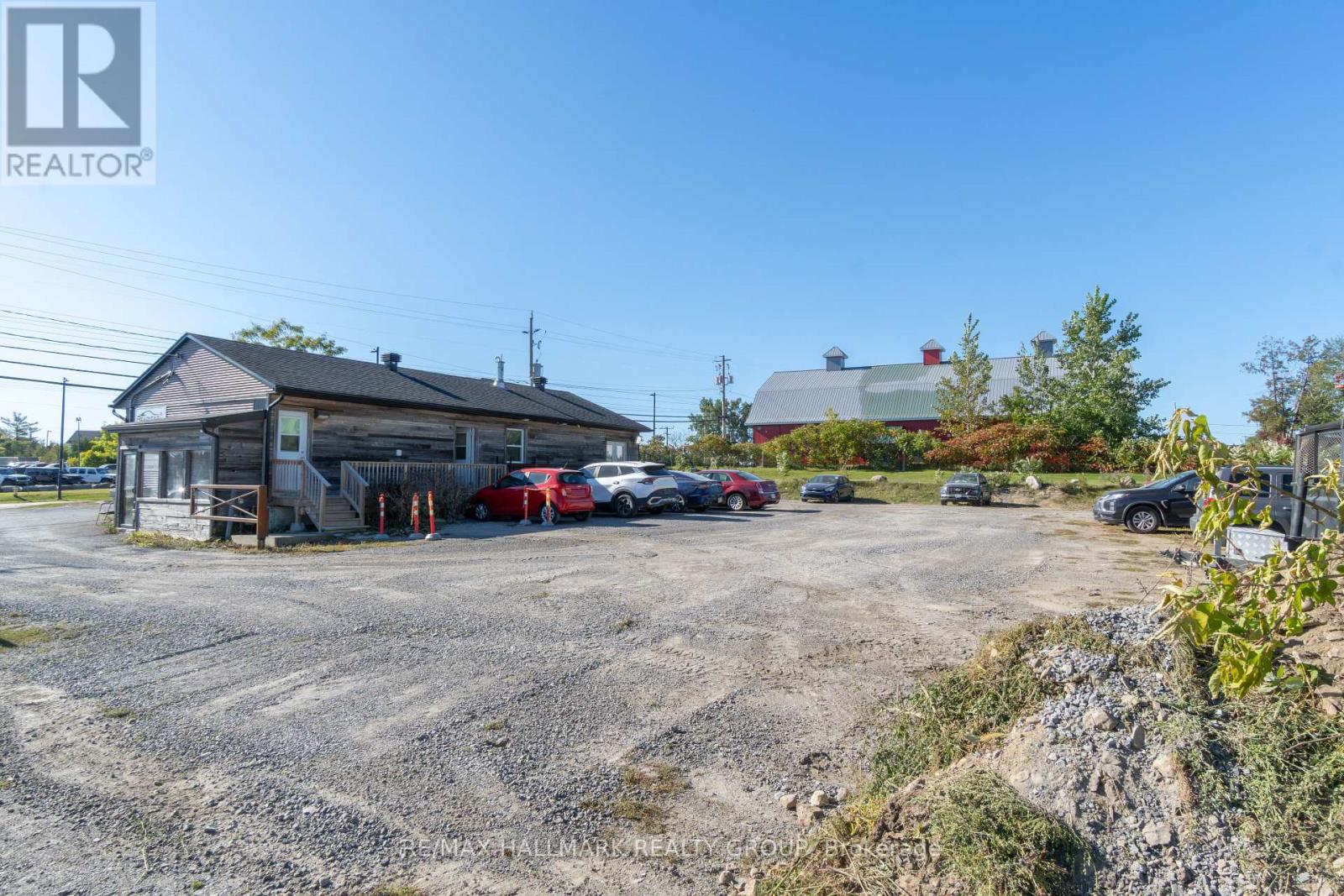 6231 Hazeldean Road Property Photo 13
