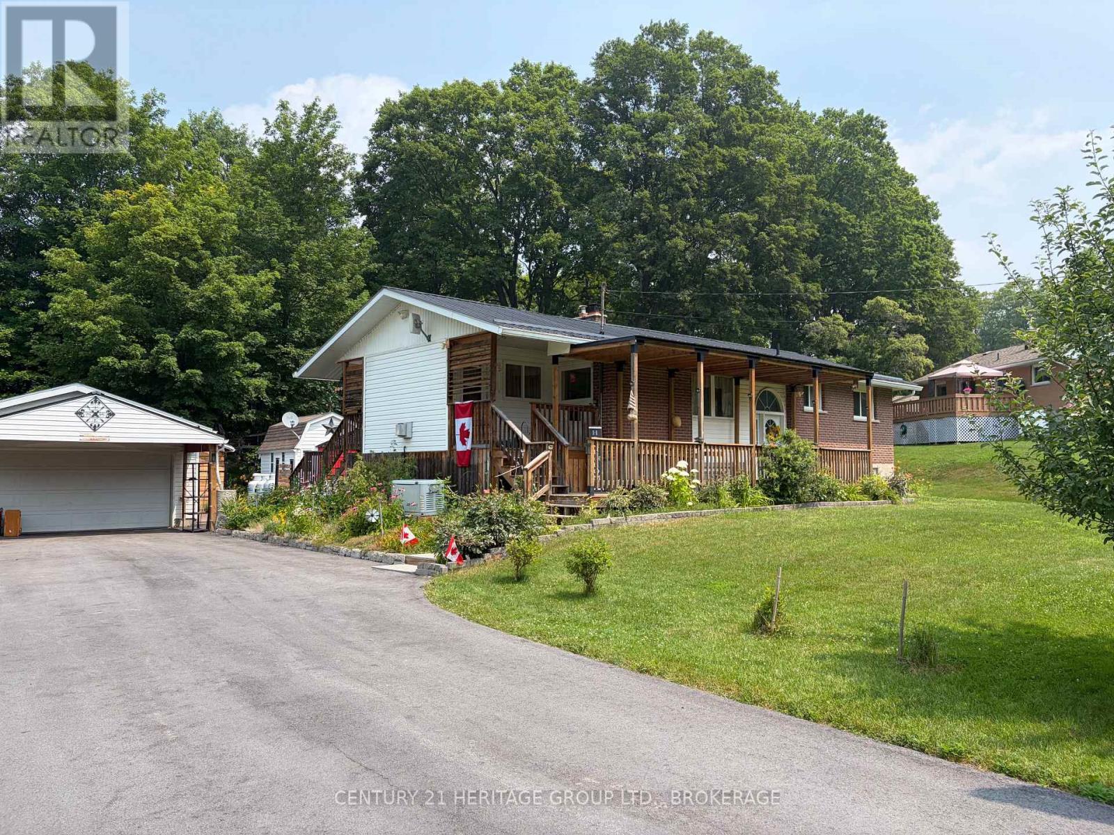 4309 Maple Drive Property Photo 1