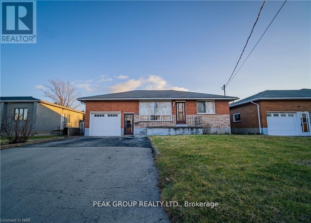 Lower - 248 Bertie Street Property Photo 1