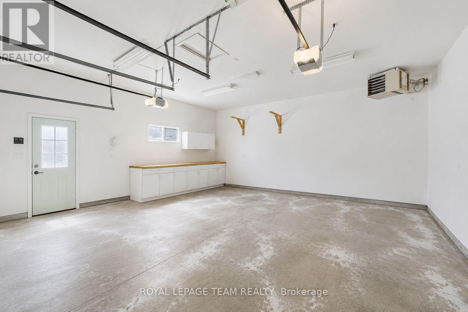 238 Park Avenue Property Photo 3