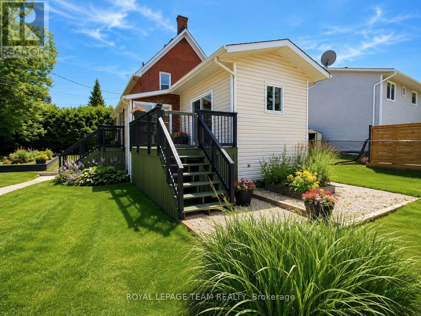 238 Park Avenue Property Photo 5