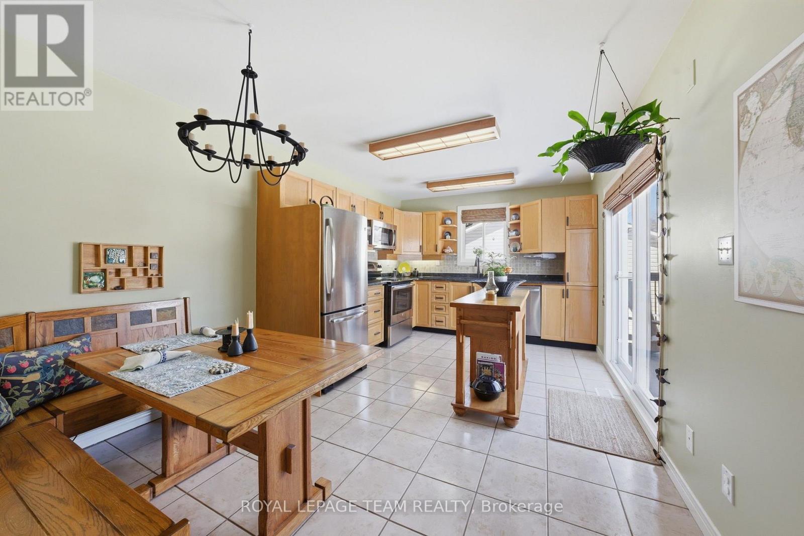 238 Park Avenue Property Photo 11