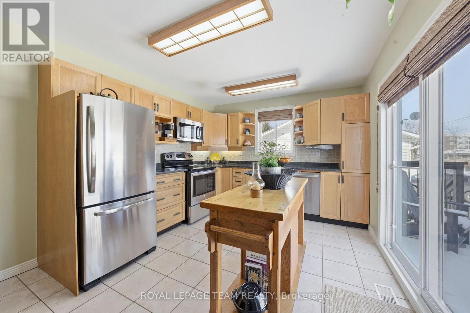 238 Park Avenue Property Photo 12