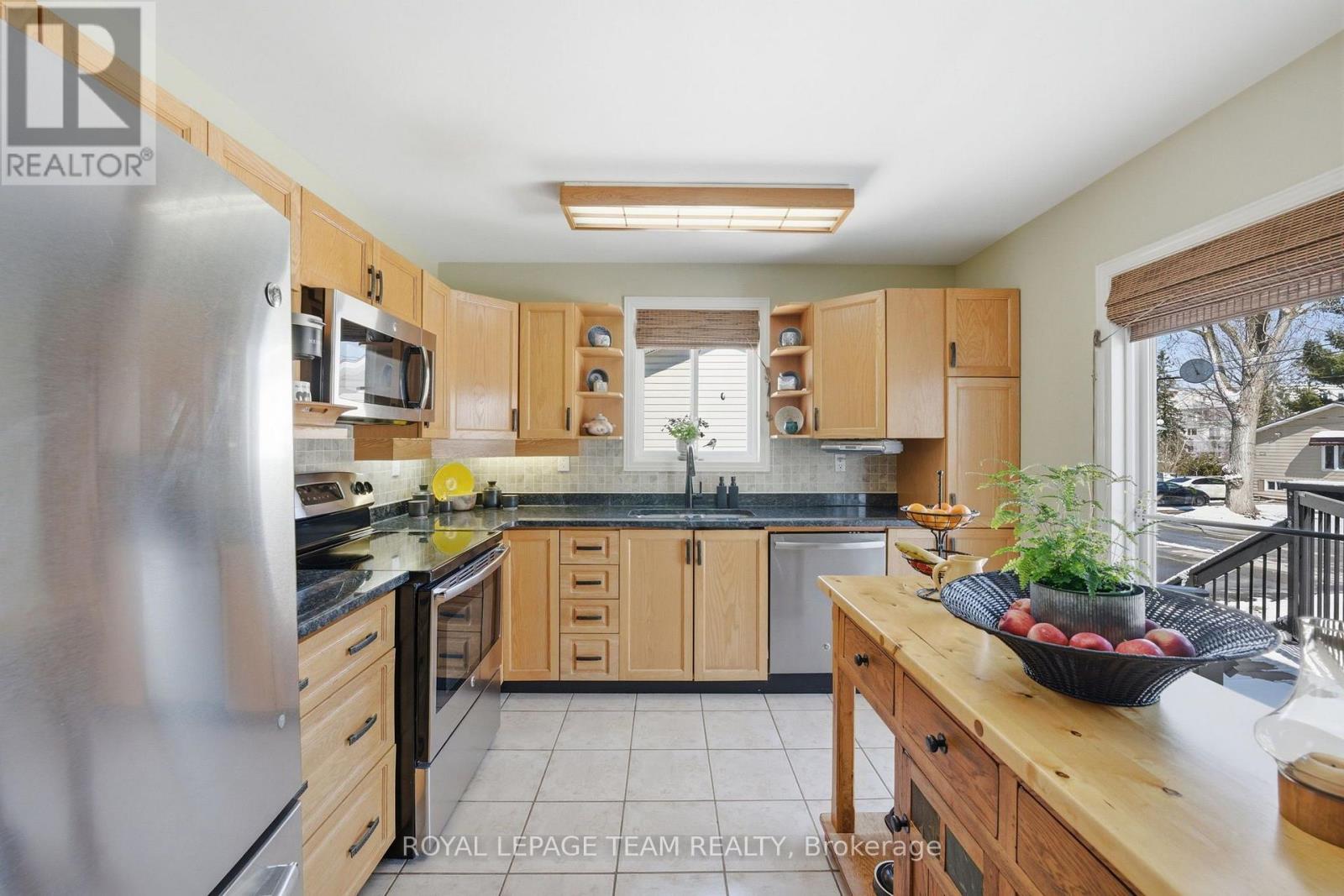 238 Park Avenue Property Photo 13