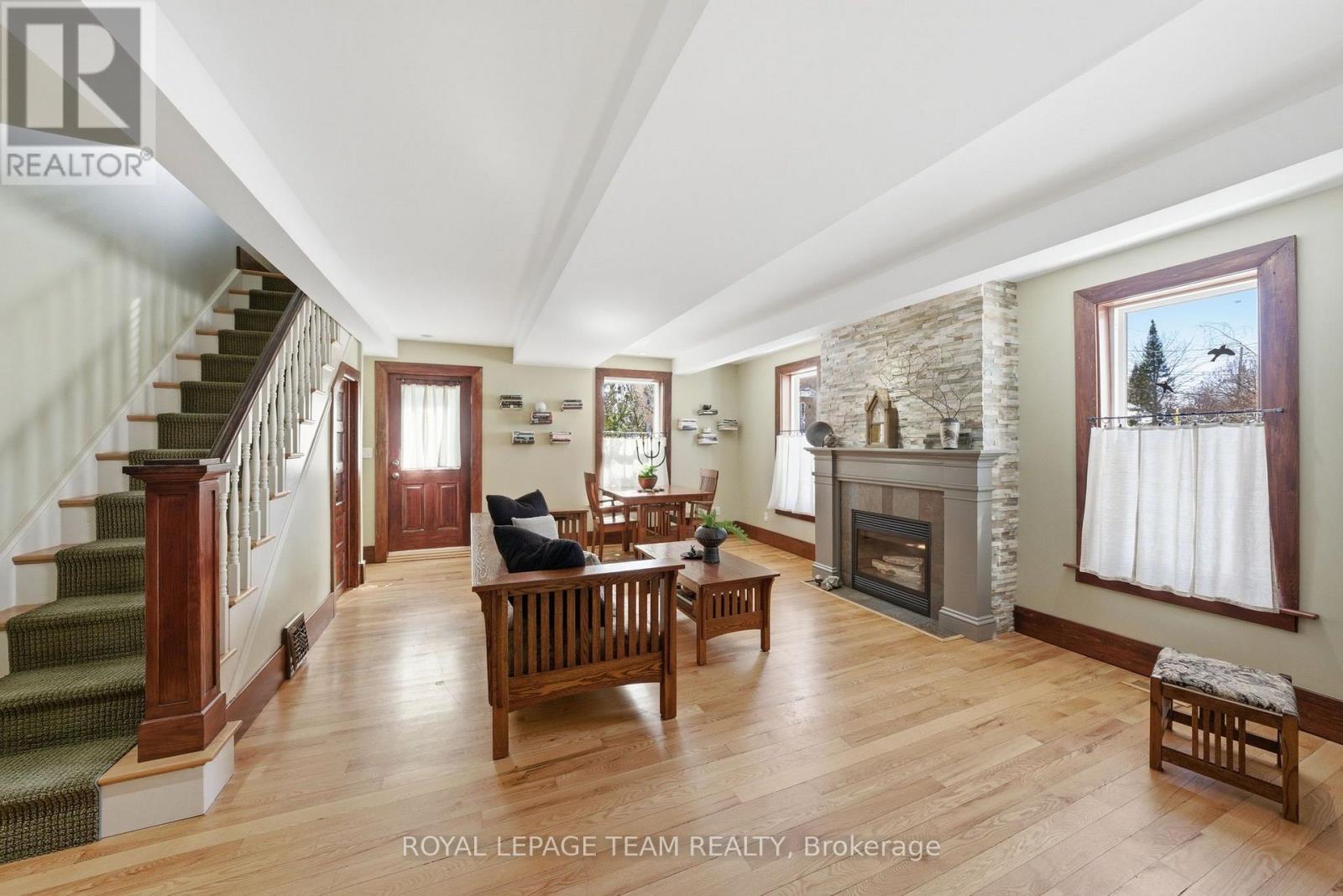 238 Park Avenue Property Photo 18