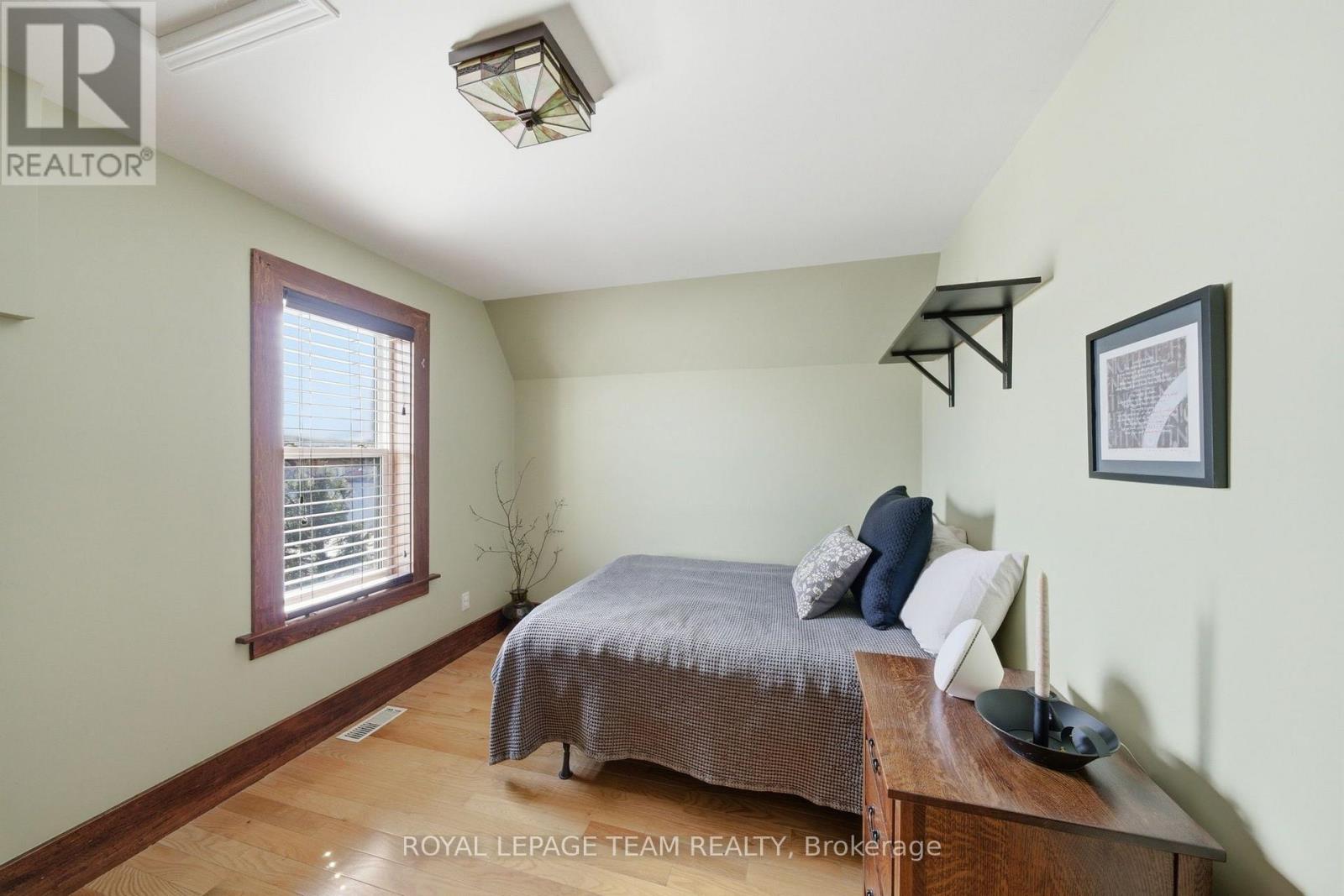 238 Park Avenue Property Photo 26