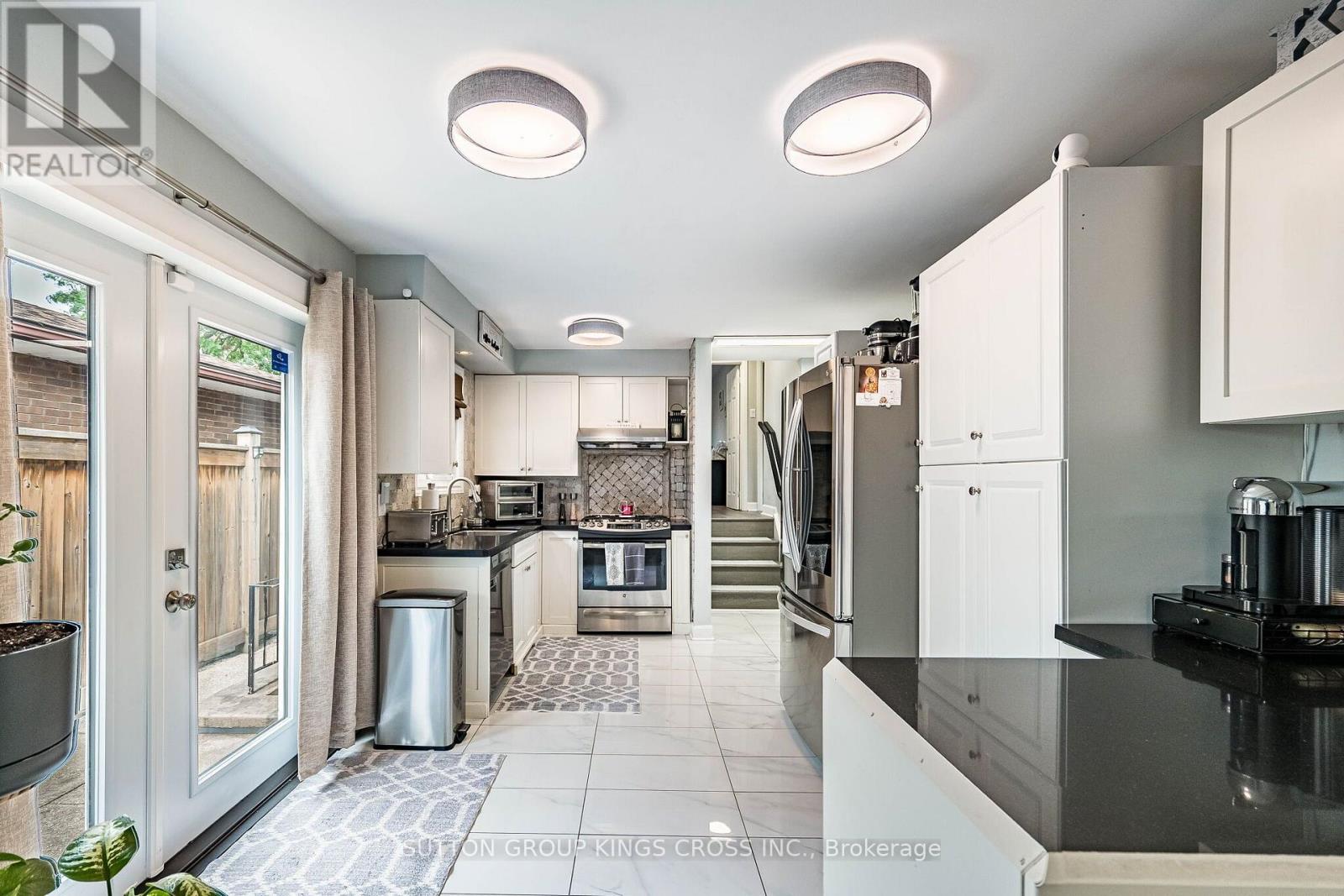 2 Maitland Avenue Property Photo 35