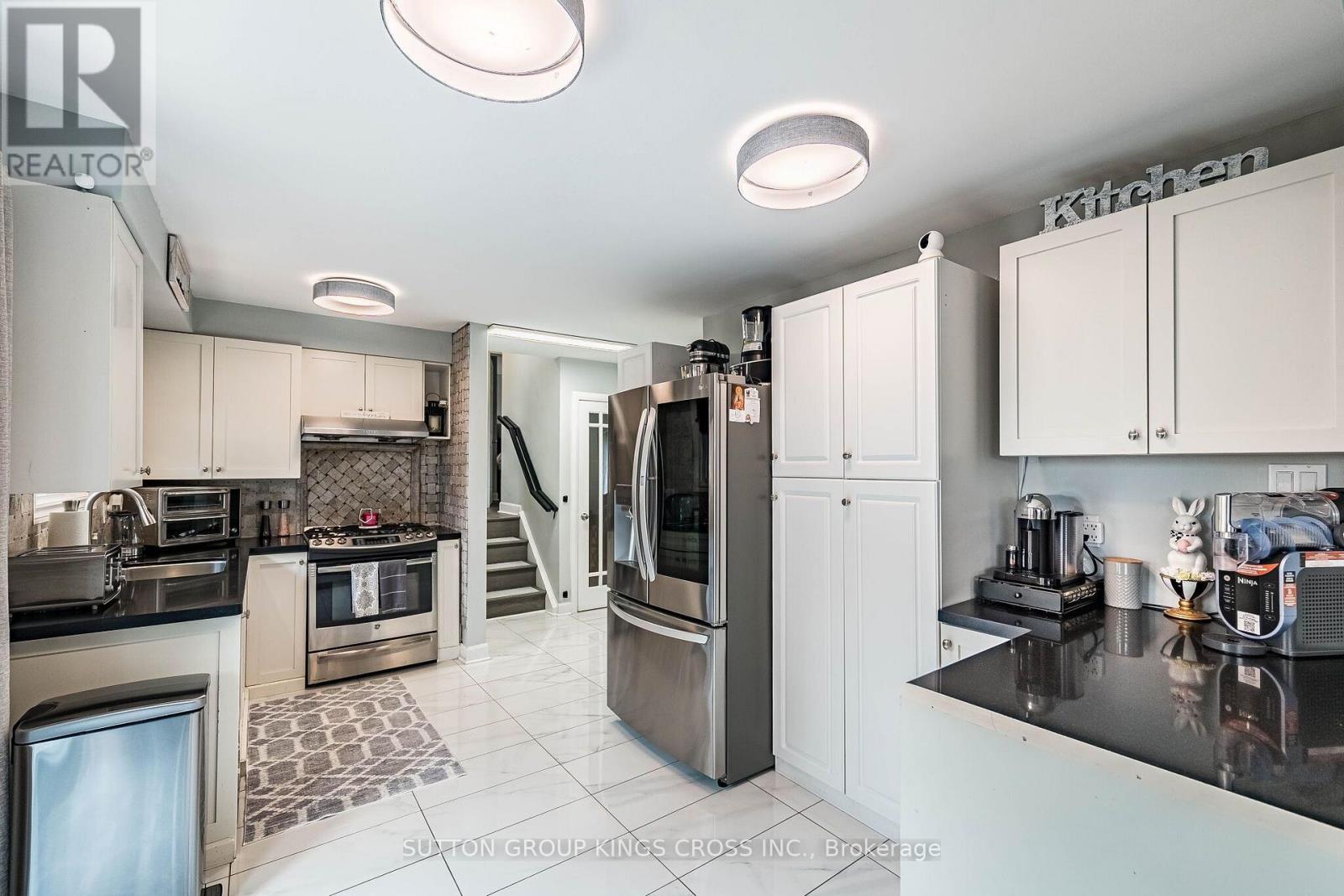 2 Maitland Avenue Property Photo 37