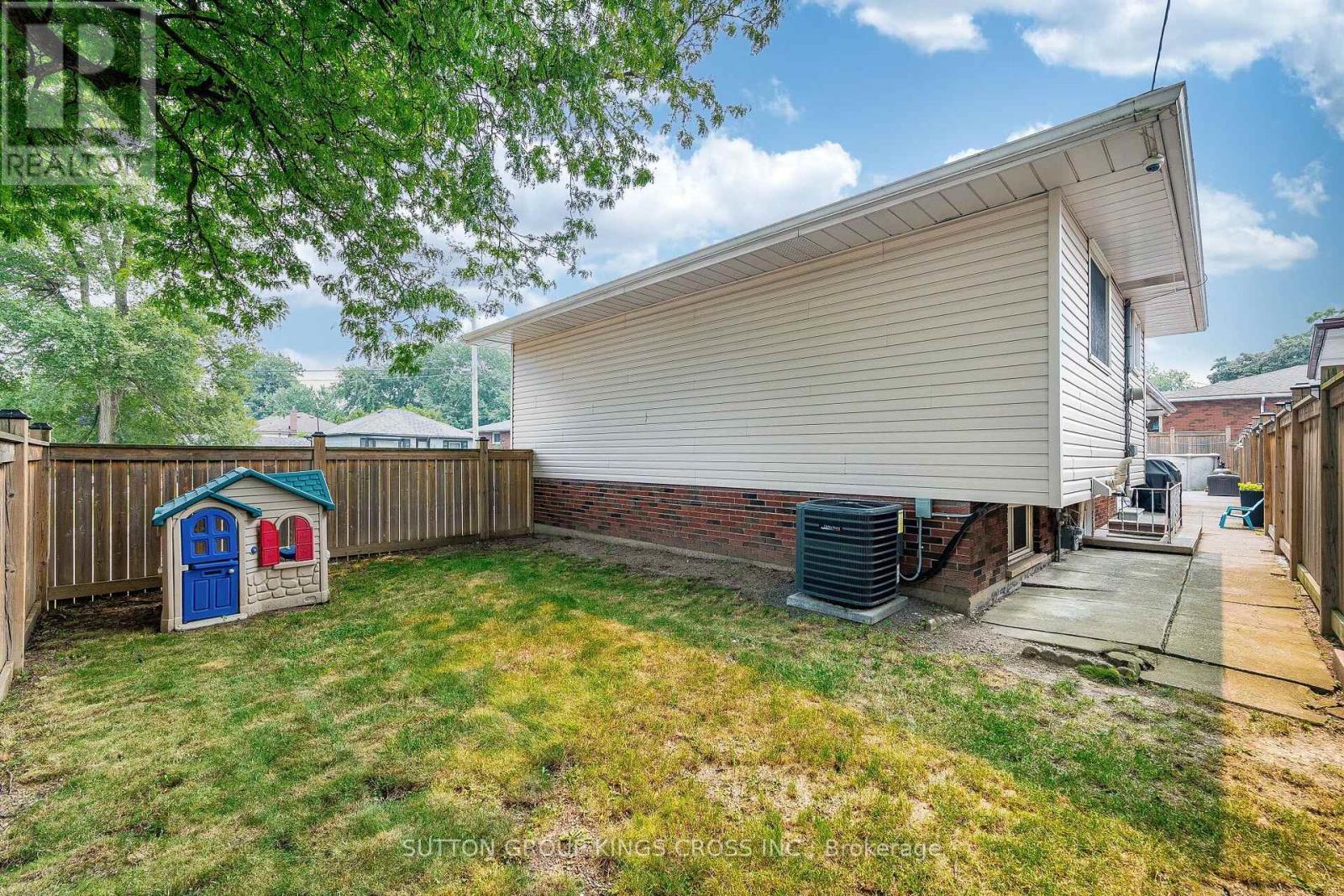 2 Maitland Avenue Property Photo 47