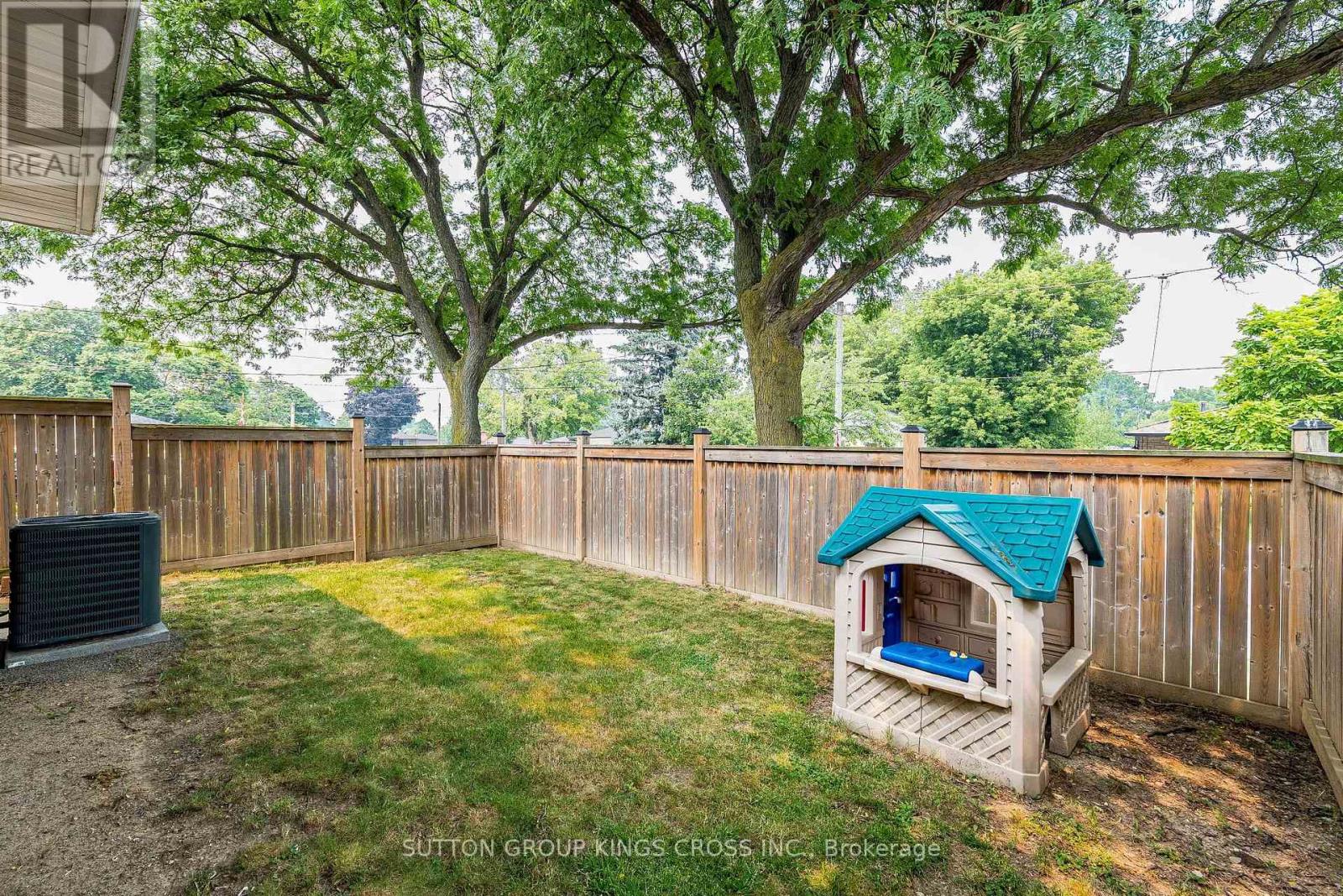 2 Maitland Avenue Property Photo 48