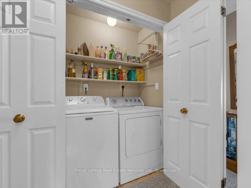 81 Hamilton Street N Property Photo 13