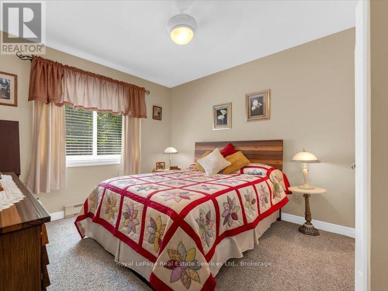 81 Hamilton Street N Property Photo 19