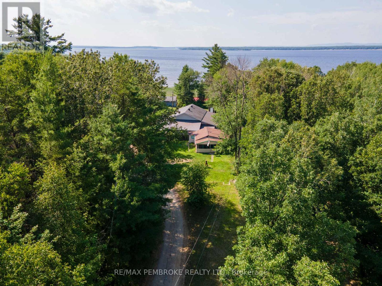19b Moores Beach Road Property Photo 1