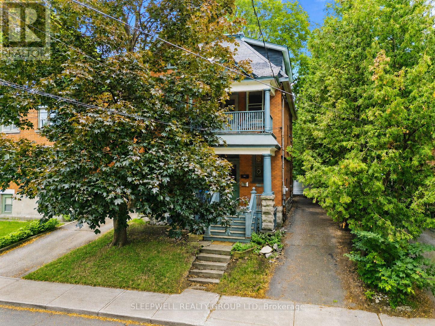 80 Fourth Avenue Property Photo 1