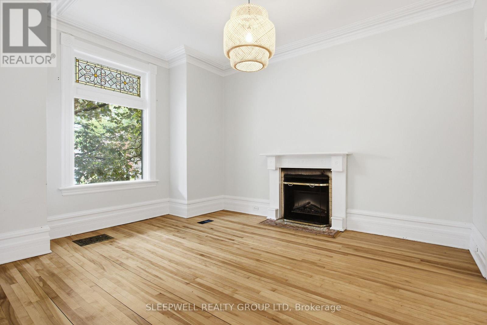 80 Fourth Avenue Property Photo 5