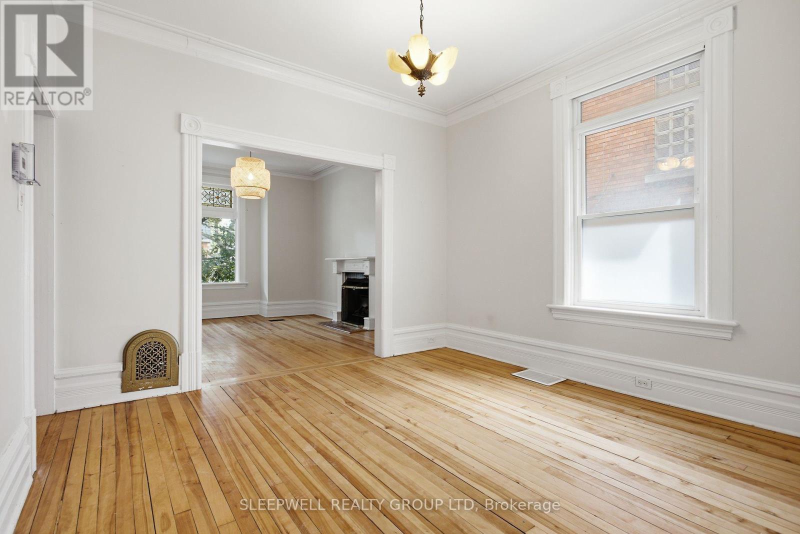 80 Fourth Avenue Property Photo 6