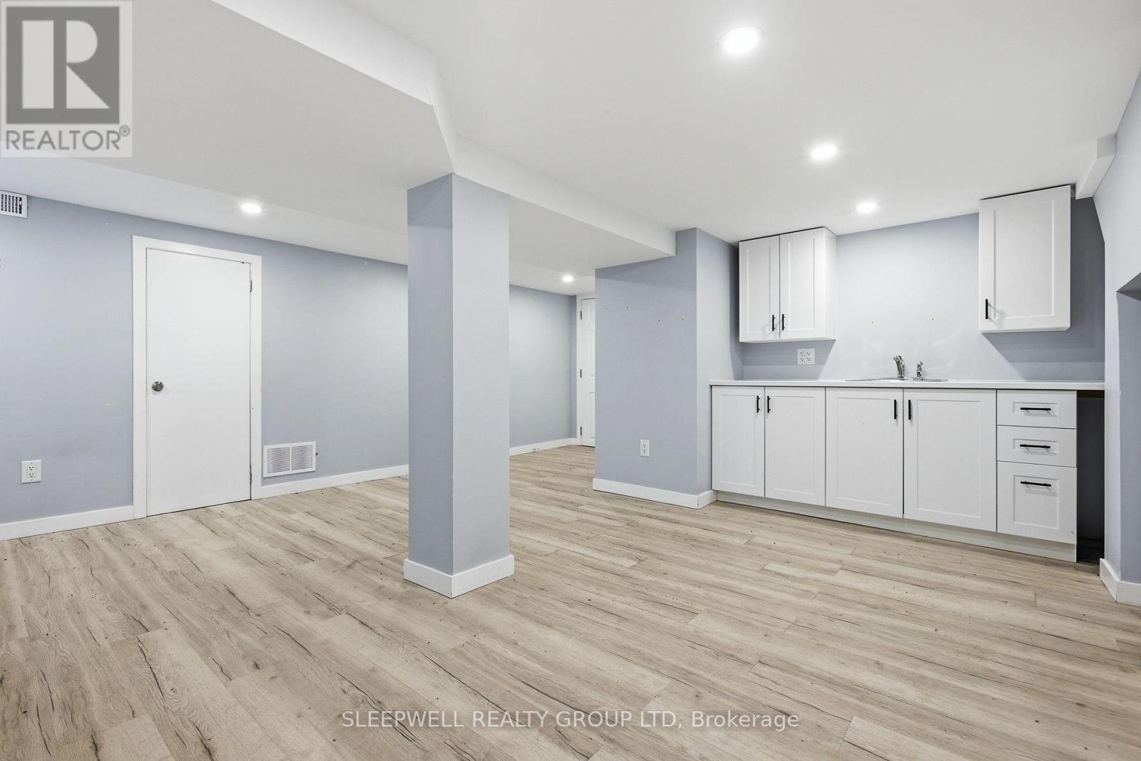 80 Fourth Avenue Property Photo 15