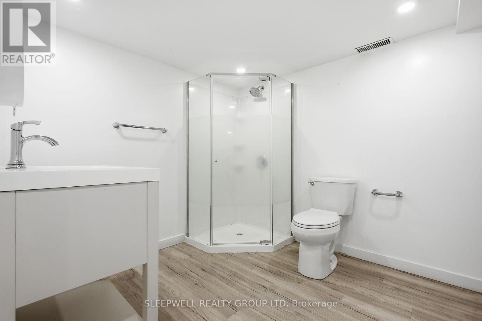 80 Fourth Avenue Property Photo 19