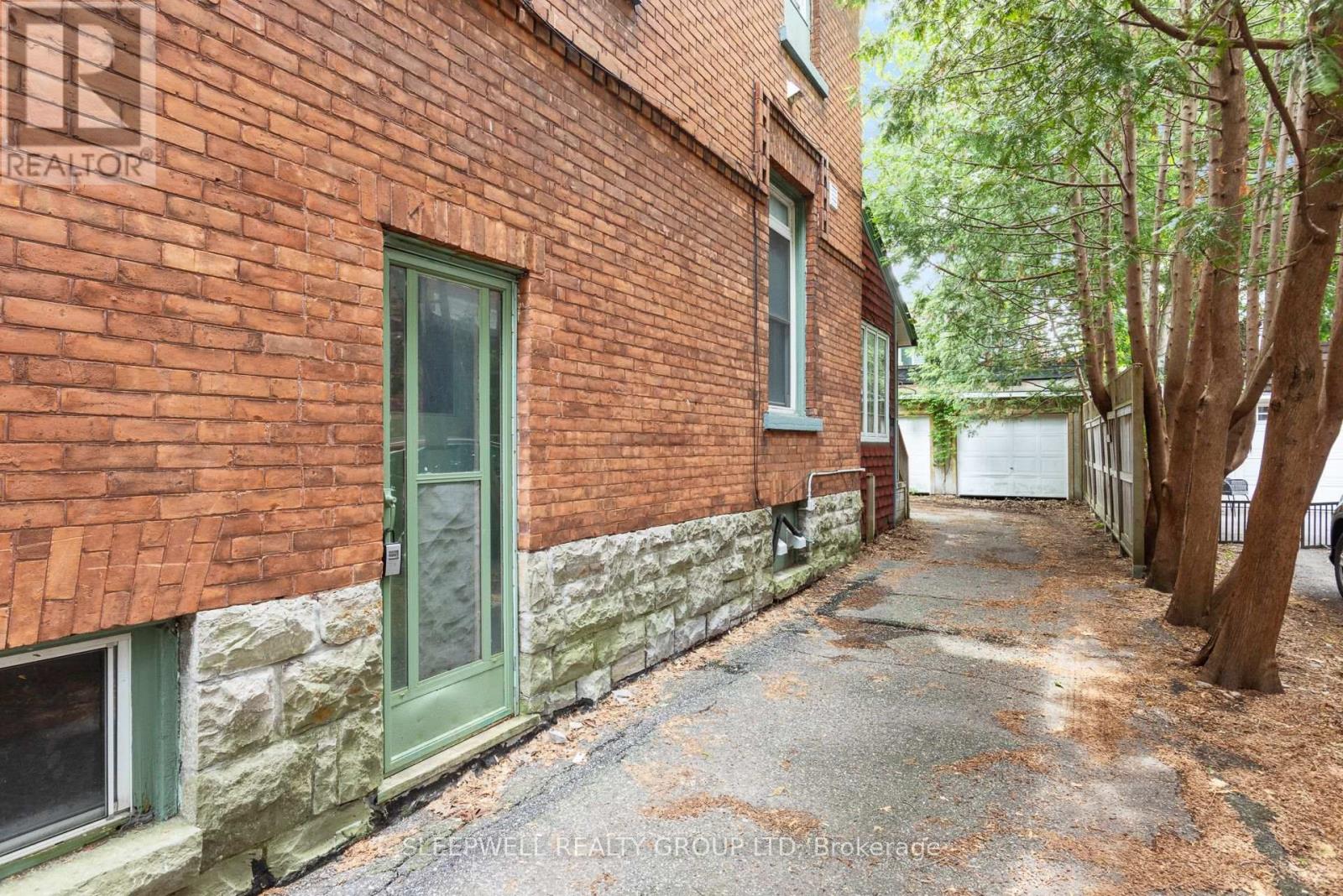80 Fourth Avenue Property Photo 24