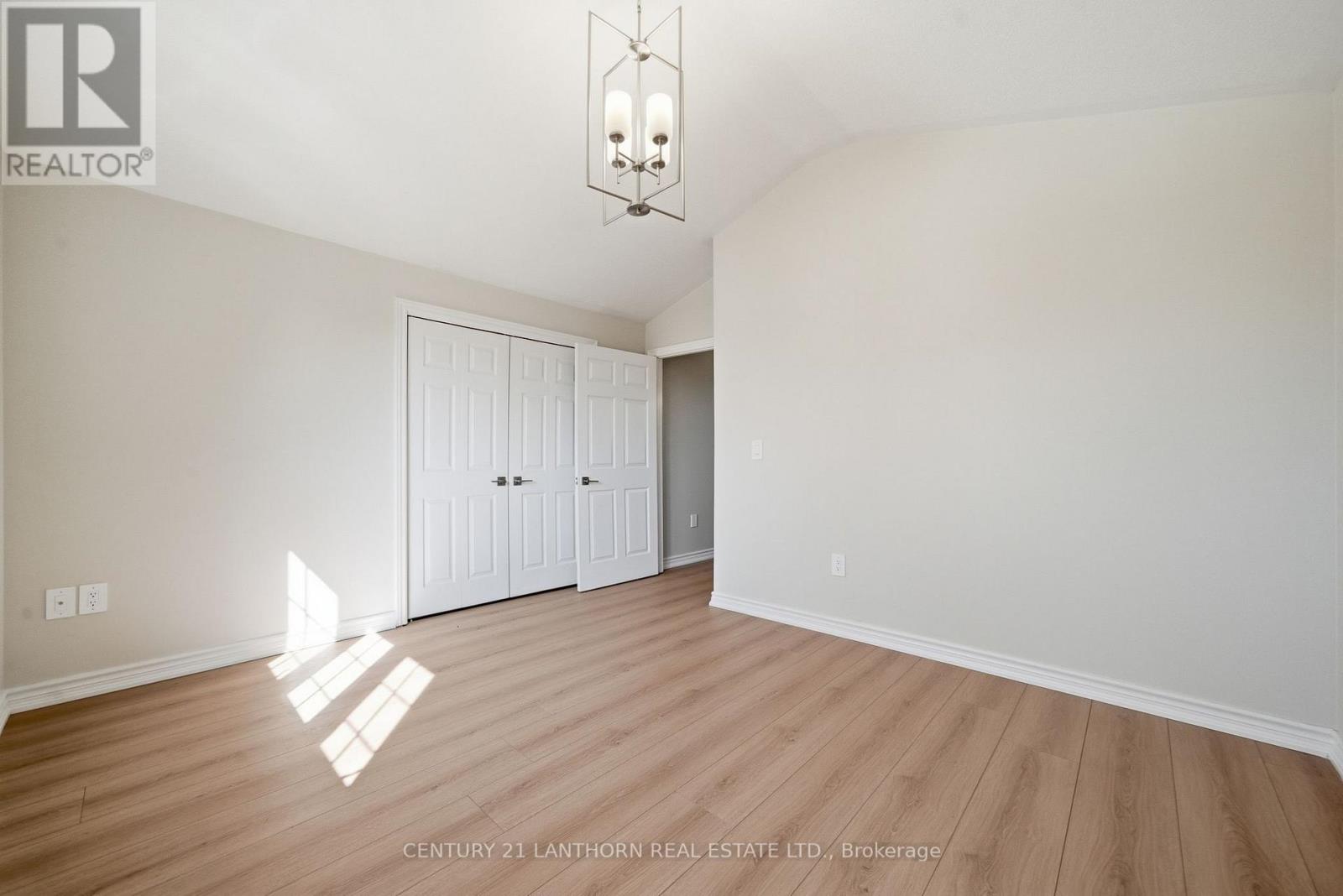 13 Nesbitt Drive Property Photo 28