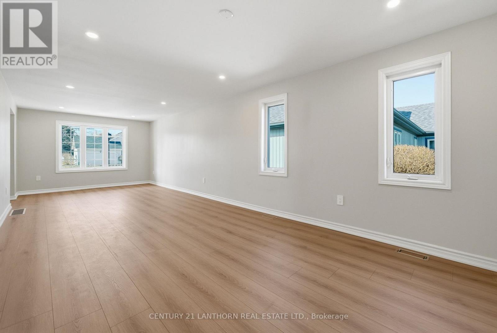 13 Nesbitt Drive Property Photo 33